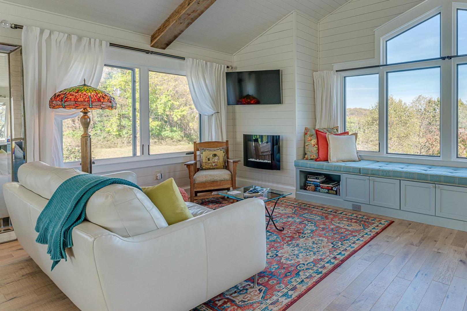La Soledad Lavender Farm And Guesthouse 하퍼스 페리 외부 사진